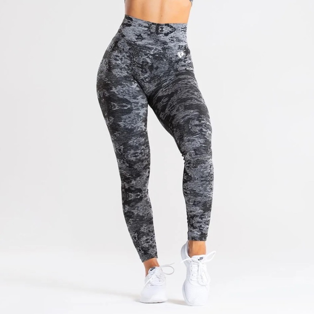 Donating soon* Seamless leggings